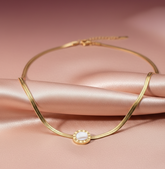 ROMAN PEARL MOMENT PENDANT