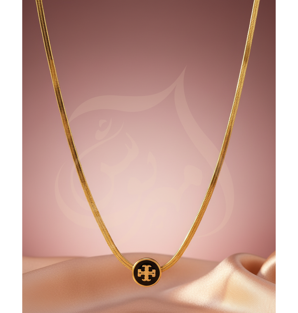 T-EMBLEM PENDANT BLACK