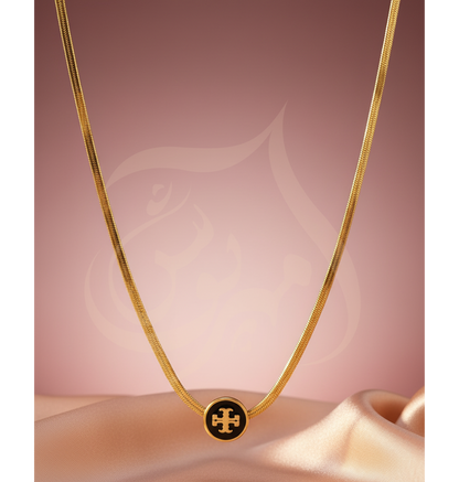 T-EMBLEM PENDANT BLACK