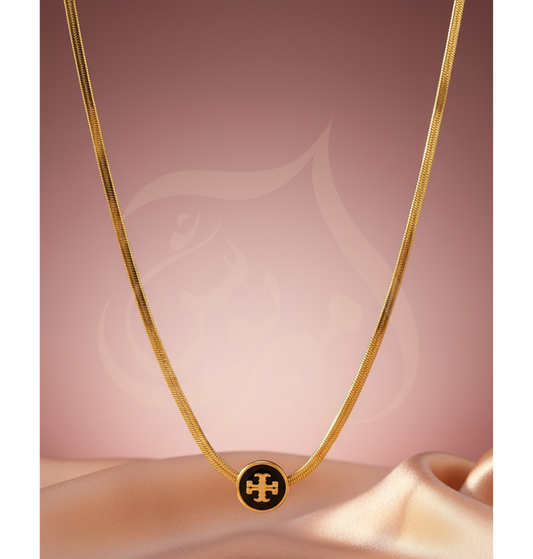 T-EMBLEM PENDANT BLACK