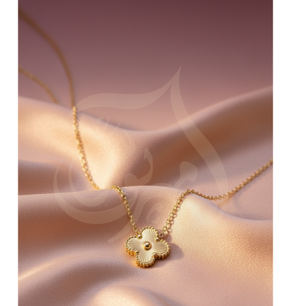 24K GOLDEN CLOVER PENDANT