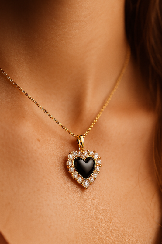 NOIR PENDANT