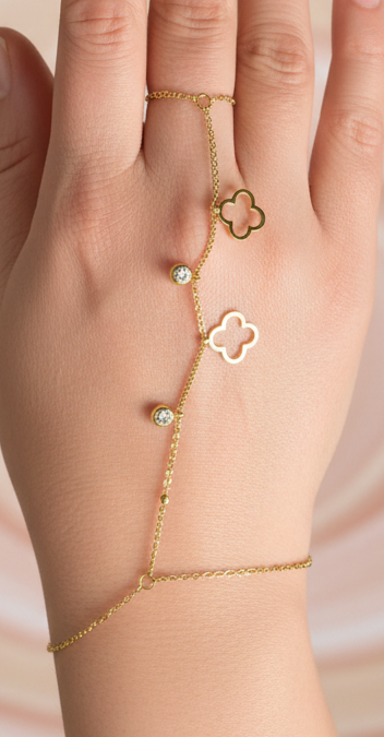 GOLDEN CLOVER HAND CHAIN