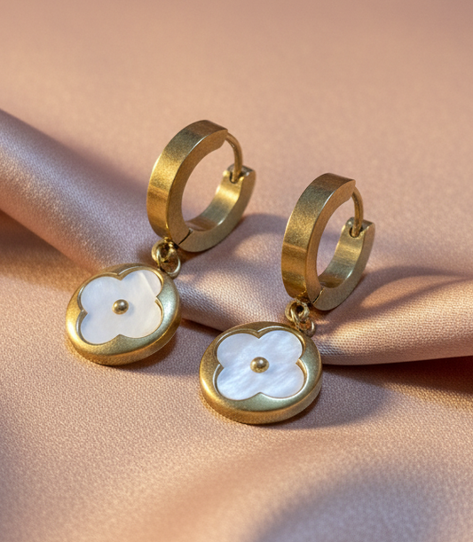 WHITE CLOVER HANGER EARRINGS