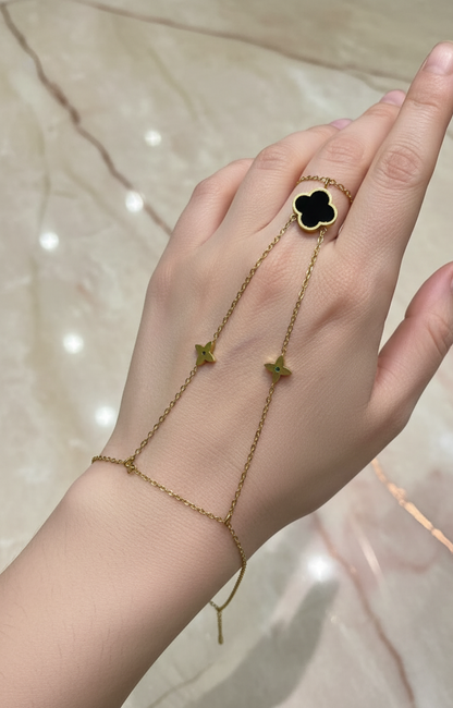 BLACK CLOVER HAND CHAIN