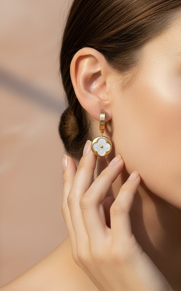 WHITE CLOVER HANGER EARRINGS