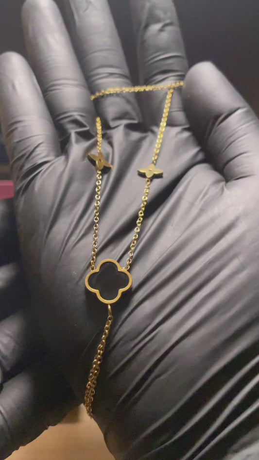 BLACK CLOVER HAND CHAIN