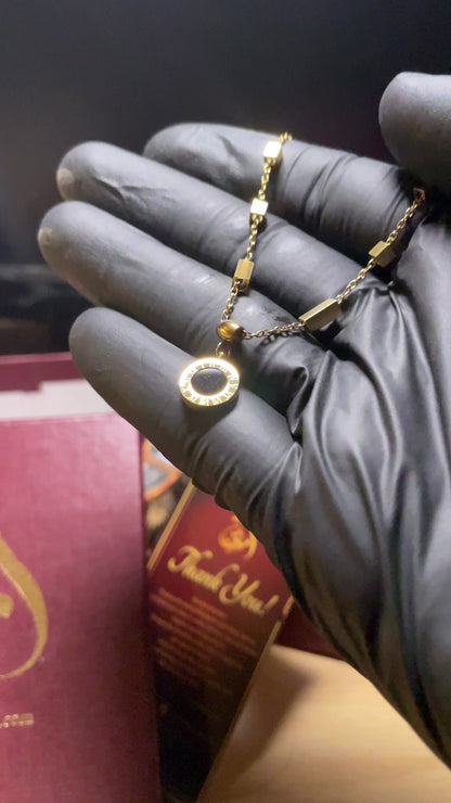 ROMAN MOMENT BRACELET