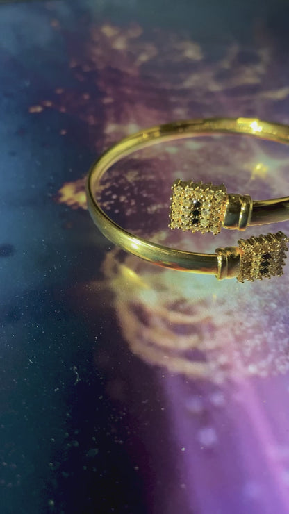 INFINITY BARCELET